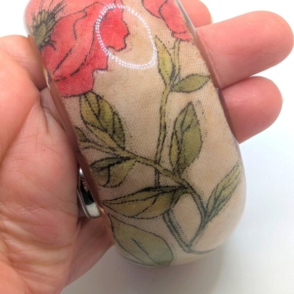 Vintage Floral Lucite Bangle Bracelet 6 - Picture 4 of 5